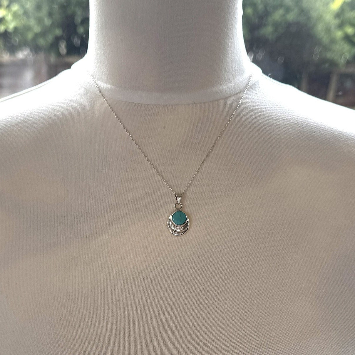 Vintage Mexican Sterling Silver Turquoise Gemstone Pendant Necklace. Petite Minimalist Pendant & Sterling Silver Chain. Layering Necklace