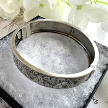 Cargar imagen en el visor de la galería, Antique Victorian Silver Cuff Bracelet c1886. Aesthetic Engraved Forget-me-Not Sweetheart Bracelet. Victorian Sterling Silver Narrow Bangle
