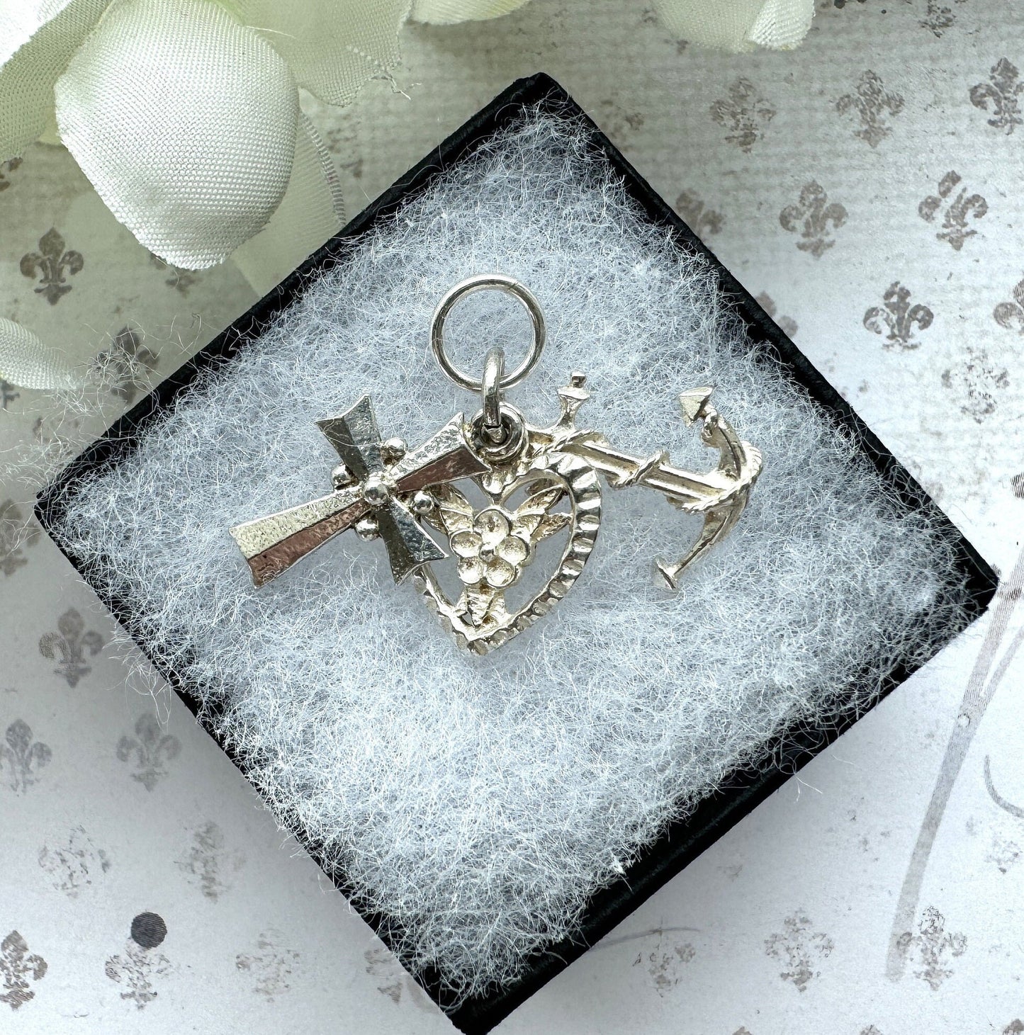 Vintage Sterling Silver Faith Hope & Charity Charm Pendant. Christian Cross, Anchor and Heart Small Pendant With Optional Adjustable Chain