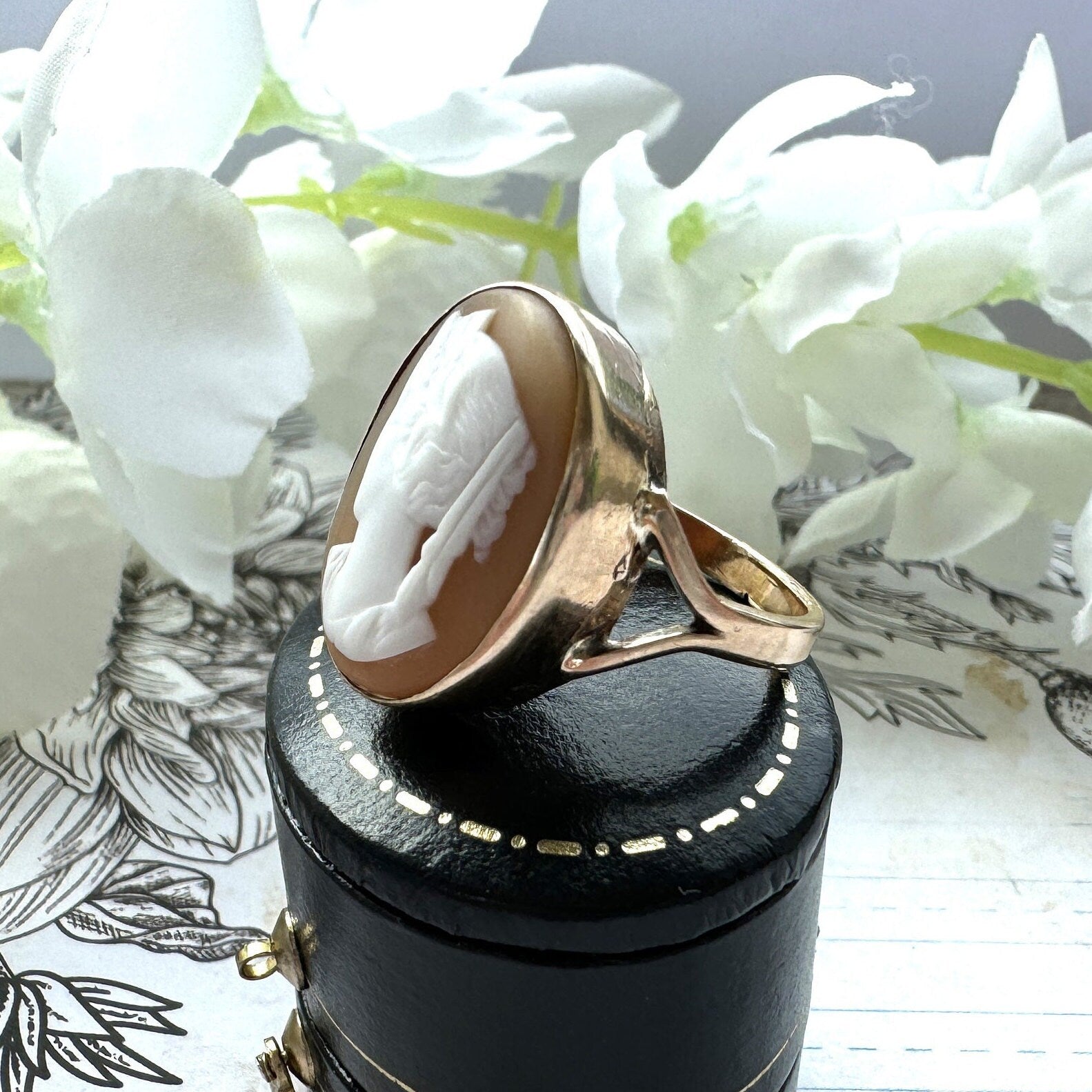 Antique Victorian 9ct Gold Hera Cameo Ring. Italian Carved Shell Goddess Cameo Ring. Victorian Neoclassical Statement Ring Size N/ 6-3/4