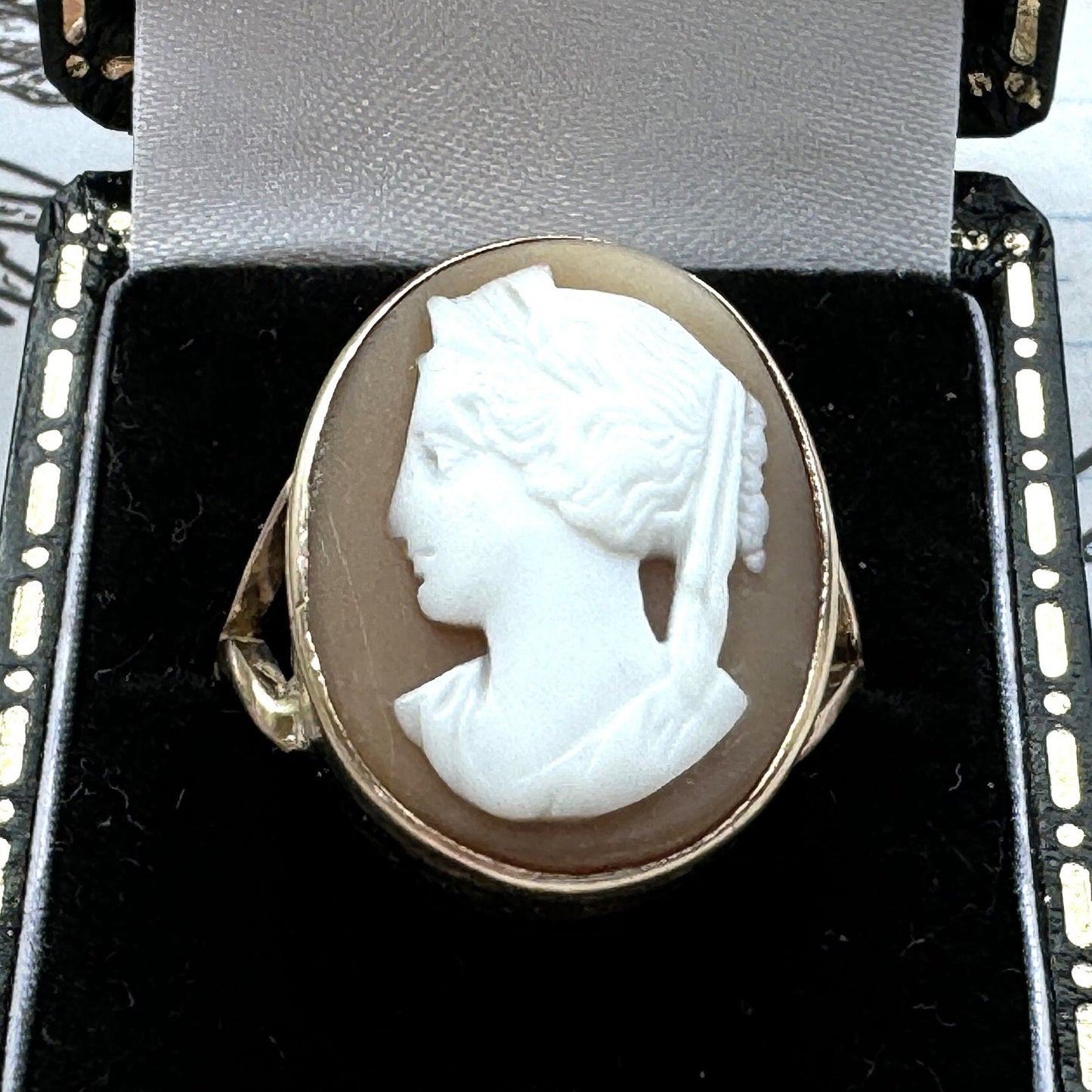 Antique Victorian 9ct Gold Hera Cameo Ring. Italian Carved Shell Goddess Cameo Ring. Victorian Neoclassical Statement Ring Size N/ 6-3/4