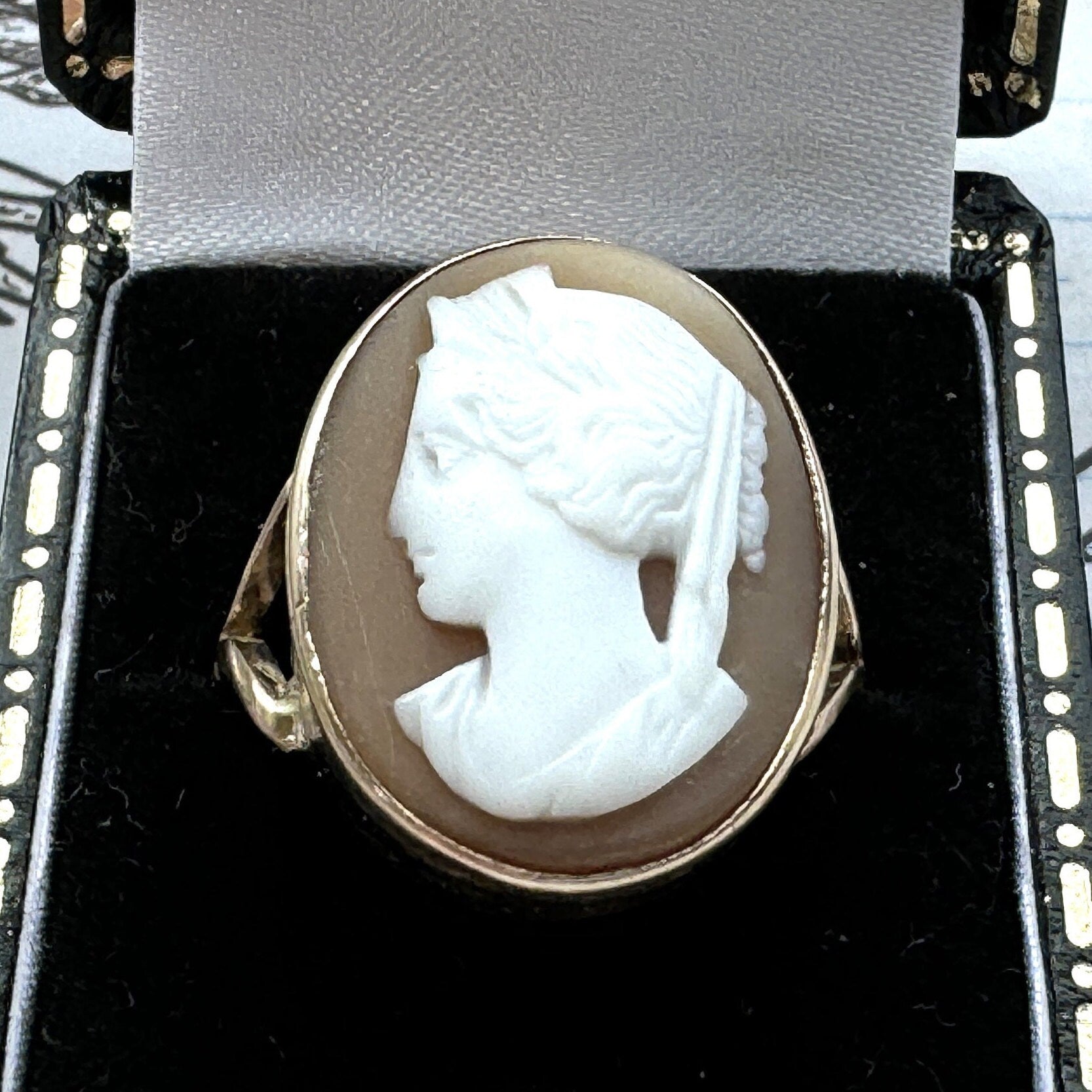 Antique Victorian 9ct Gold Hera Cameo Ring. Italian Carved Shell Goddess Cameo Ring. Victorian Neoclassical Statement Ring Size N/ 6-3/4