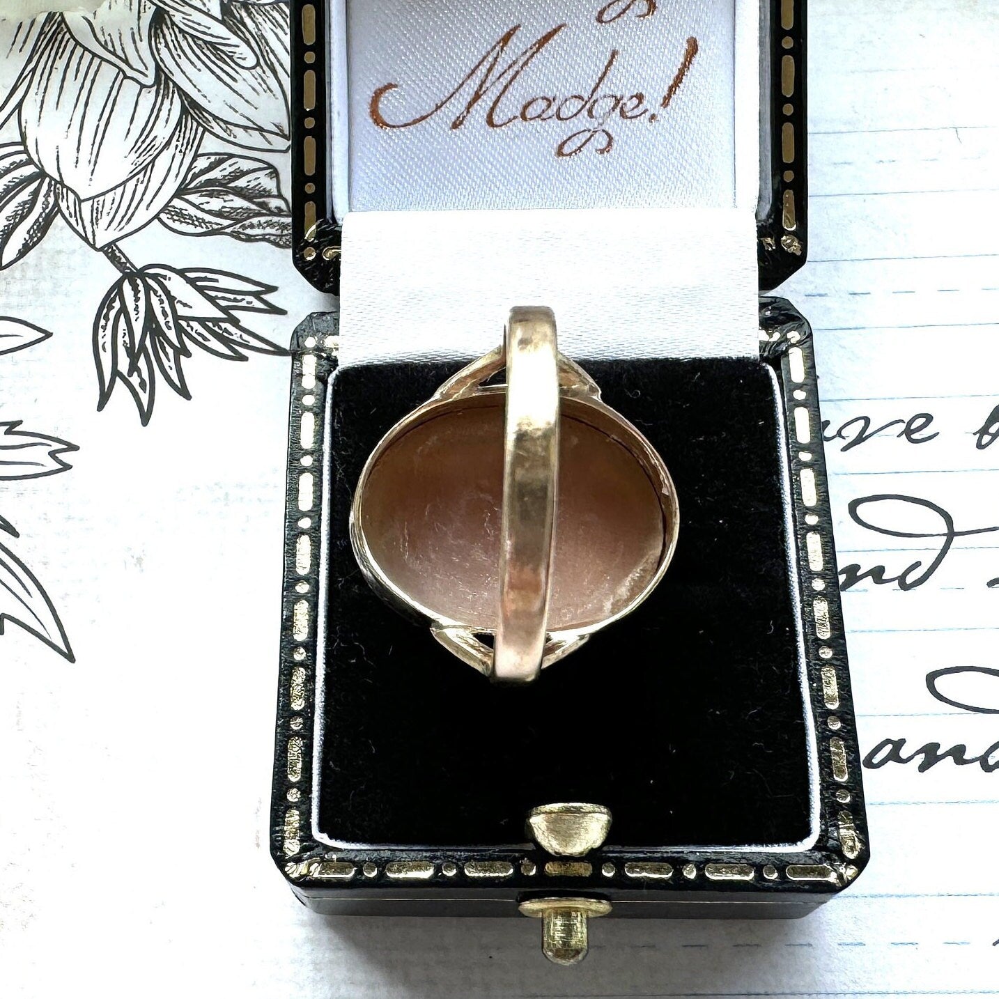 Antique Victorian 9ct Gold Hera Cameo Ring. Italian Carved Shell Goddess Cameo Ring. Victorian Neoclassical Statement Ring Size N/ 6-3/4