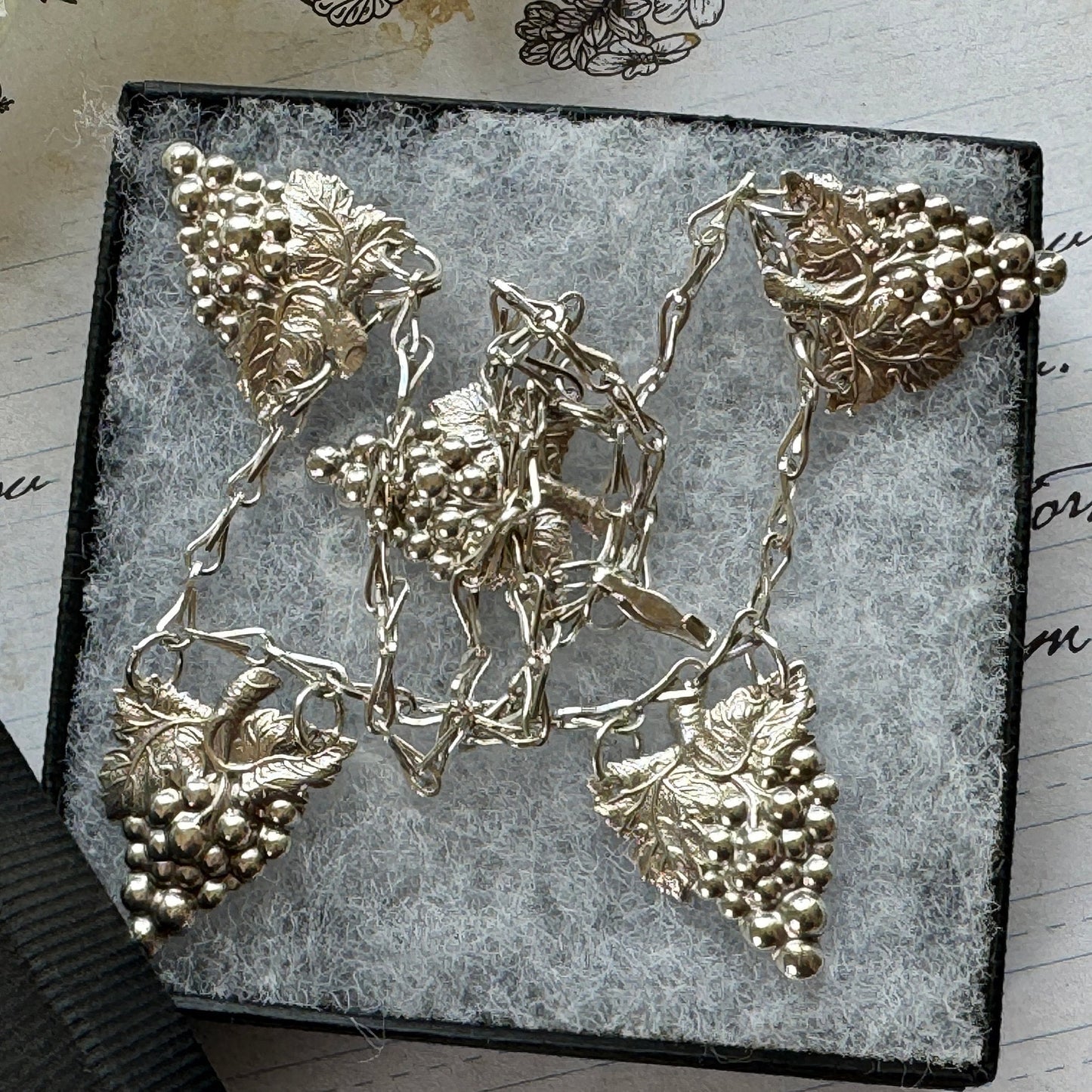 Antique Edwardian Grapevine & Barleycorn Chain Sterling Silver Necklace. Art Nouveau Repoussé Silver Fancy Chain Bib Necklace