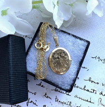 Cargar imagen en el visor de la galería, Vintage English 9ct Rolled Gold Engraved Forget-Me-Not Locket. Small 2-Photo Locket On Chain. Edwardian/Victorian Style Gold Locket Necklace
