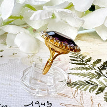 Lade das Bild in den Galerie-Viewer, Antique Victorian 9ct Gold Huge Amethyst &amp; Pearl Cluster Ring
