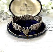 画像をギャラリービューアに読み込む, Vintage English Silver Wide 7-Bar Gate Bracelet With Heart Padlock Clasp, Hallmarked 1975. Fancy Fan Shaped Link Articulated Silver Bracelet
