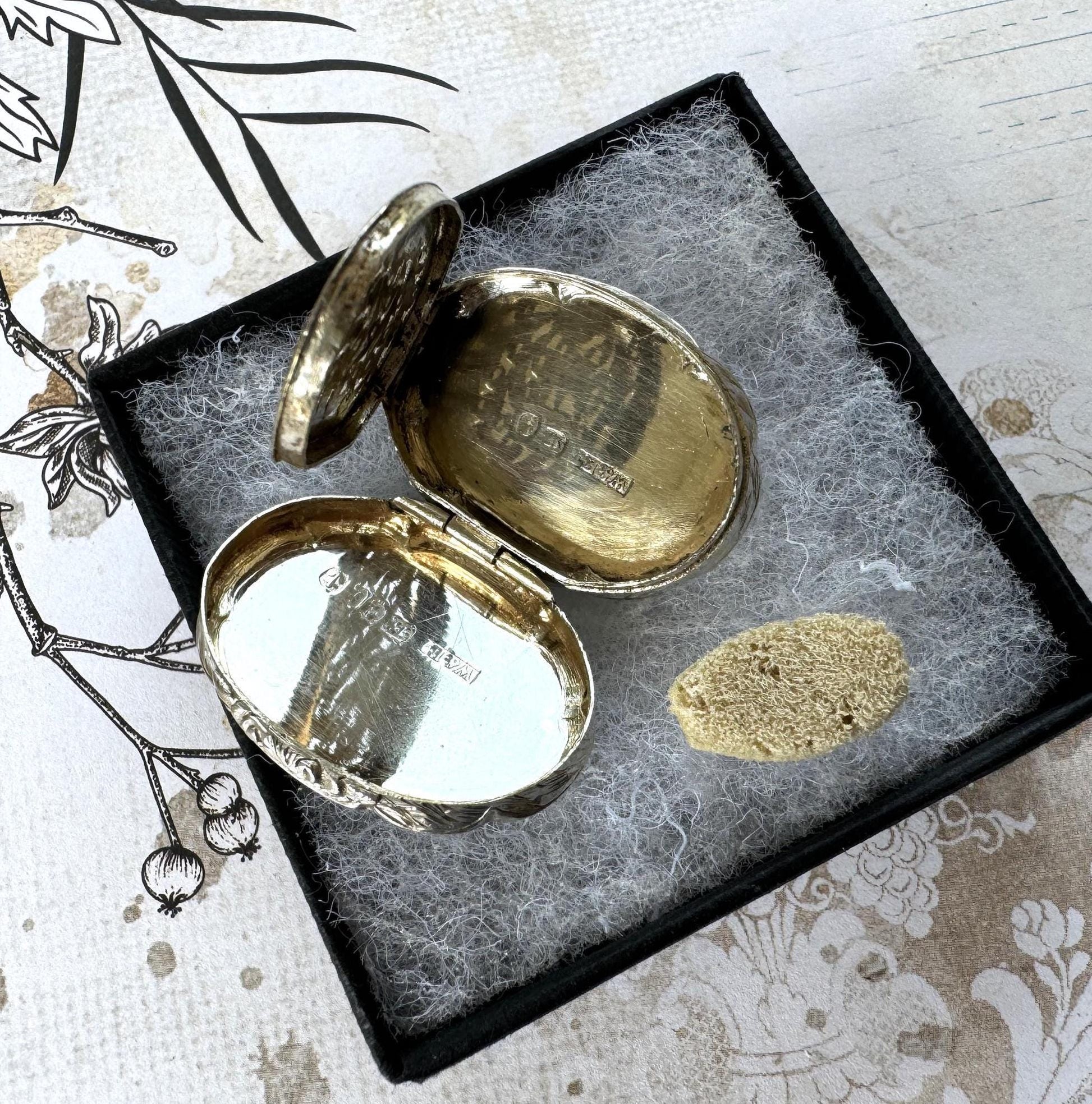 Superb Victorian Silver Vinaigrette Pendant, William & Edward Turnpenny, Birmingham 1847