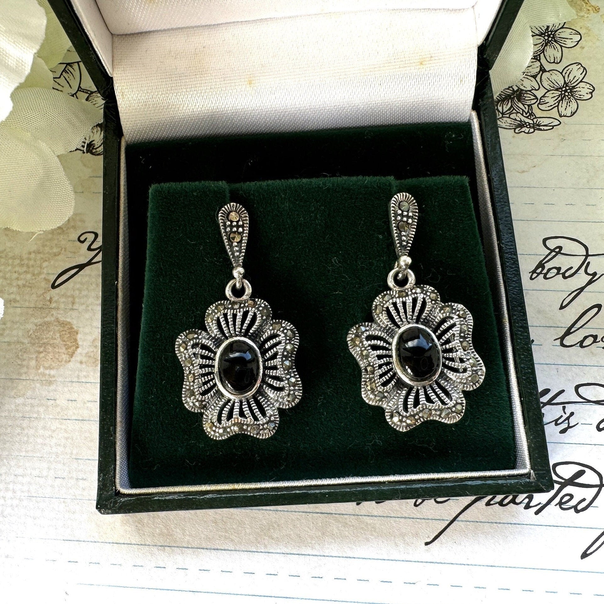 Vintage Whitby Jet Gemstone Sterling Silver Flower Earrings