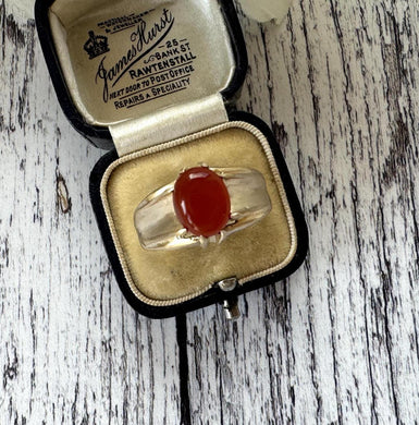 Gents Vintage 9ct Gold & Red Carnelian Belcher Ring