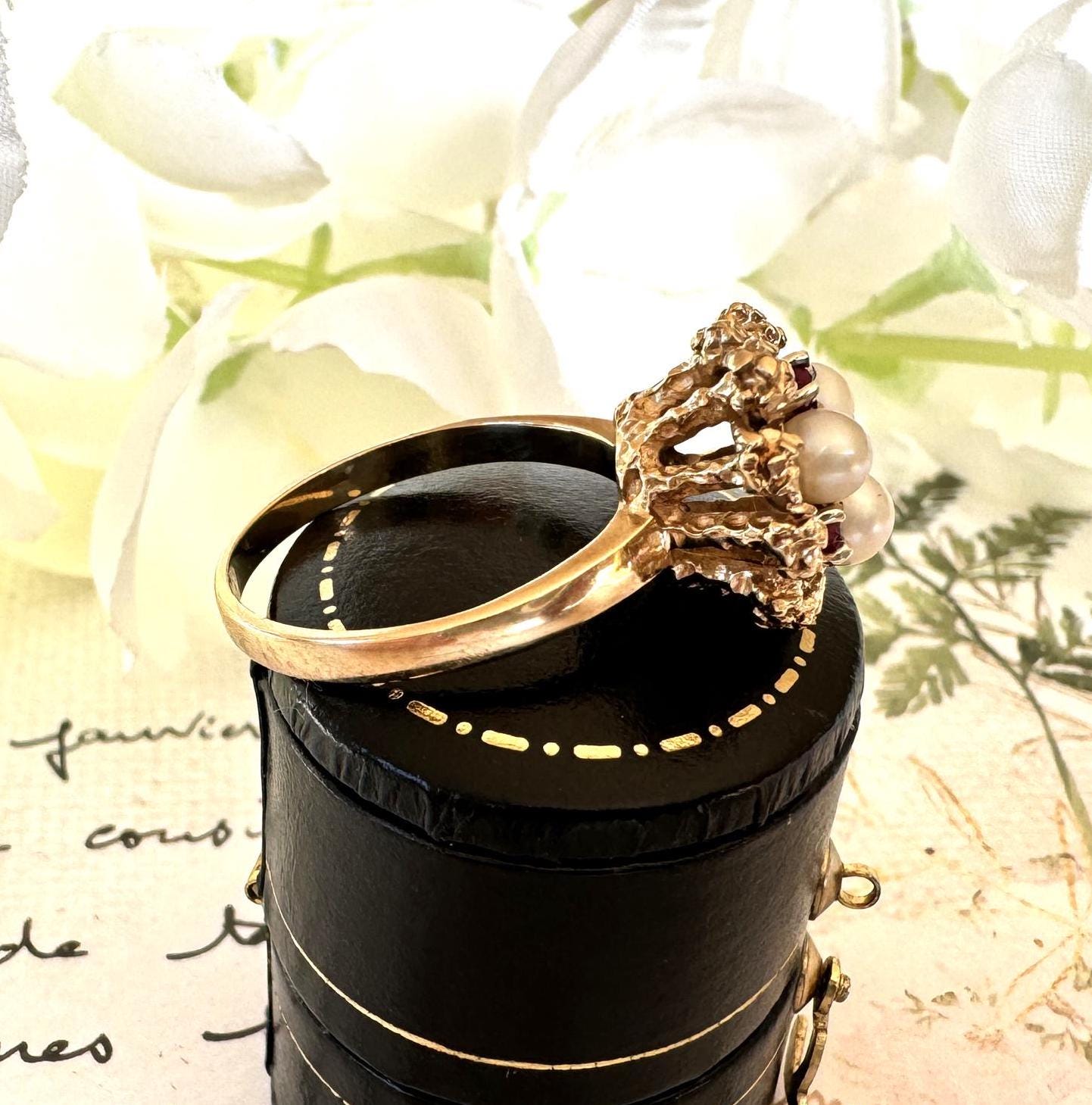 Vintage 9ct Gold Pearl & Ruby Birds Nest Cocktail Ring