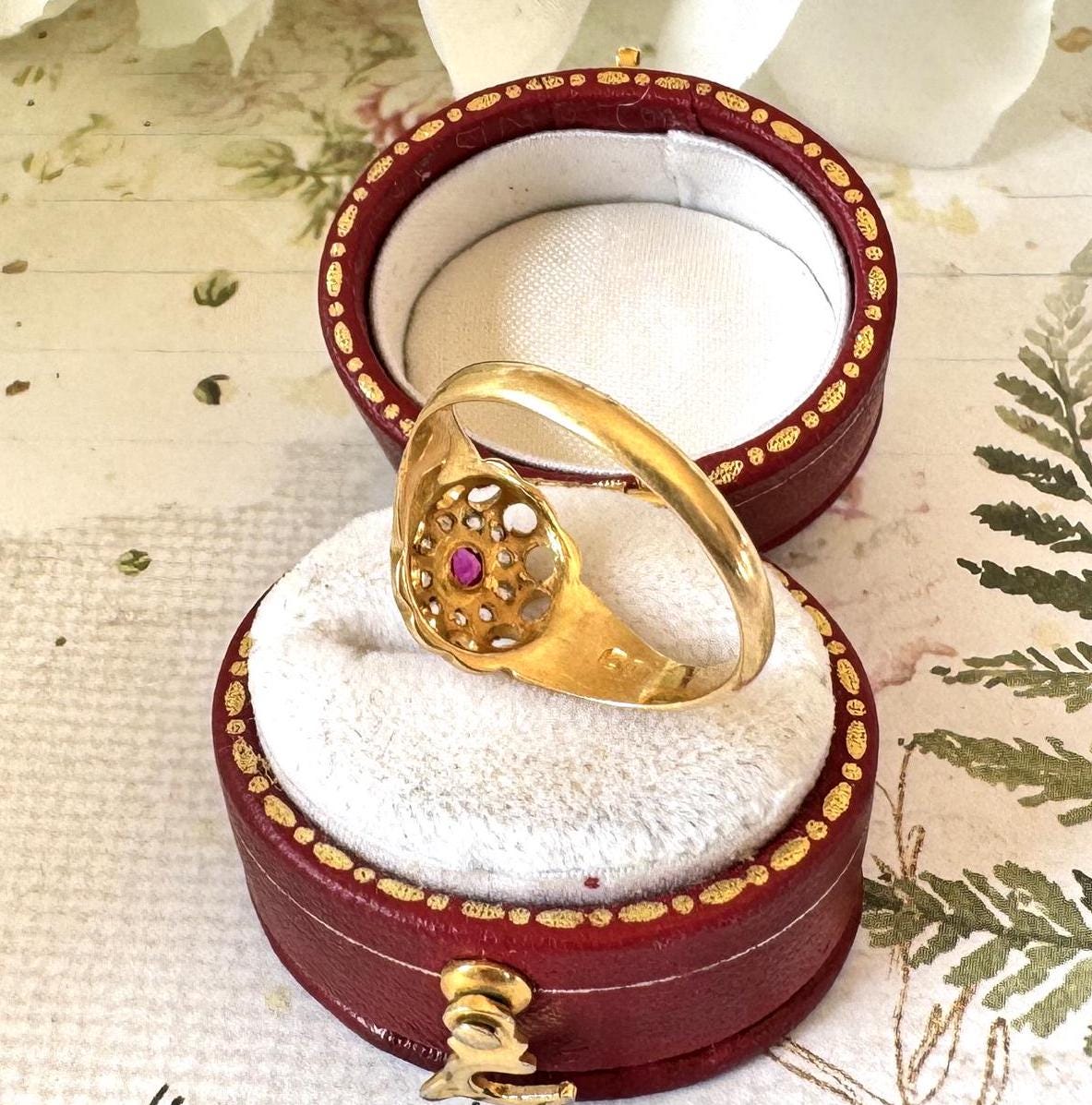 Antique 18ct Gold Ruby & Old Cut Diamond Cluster Ring