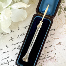 Carica l&#39;immagine nel visualizzatore di Gallery, Antique Georgian Sterling Silver &amp; Moonstone Toothpick. Silver Trumpet/Horn Shaped Toothpick With Seal. Victorian Grooming Accessory
