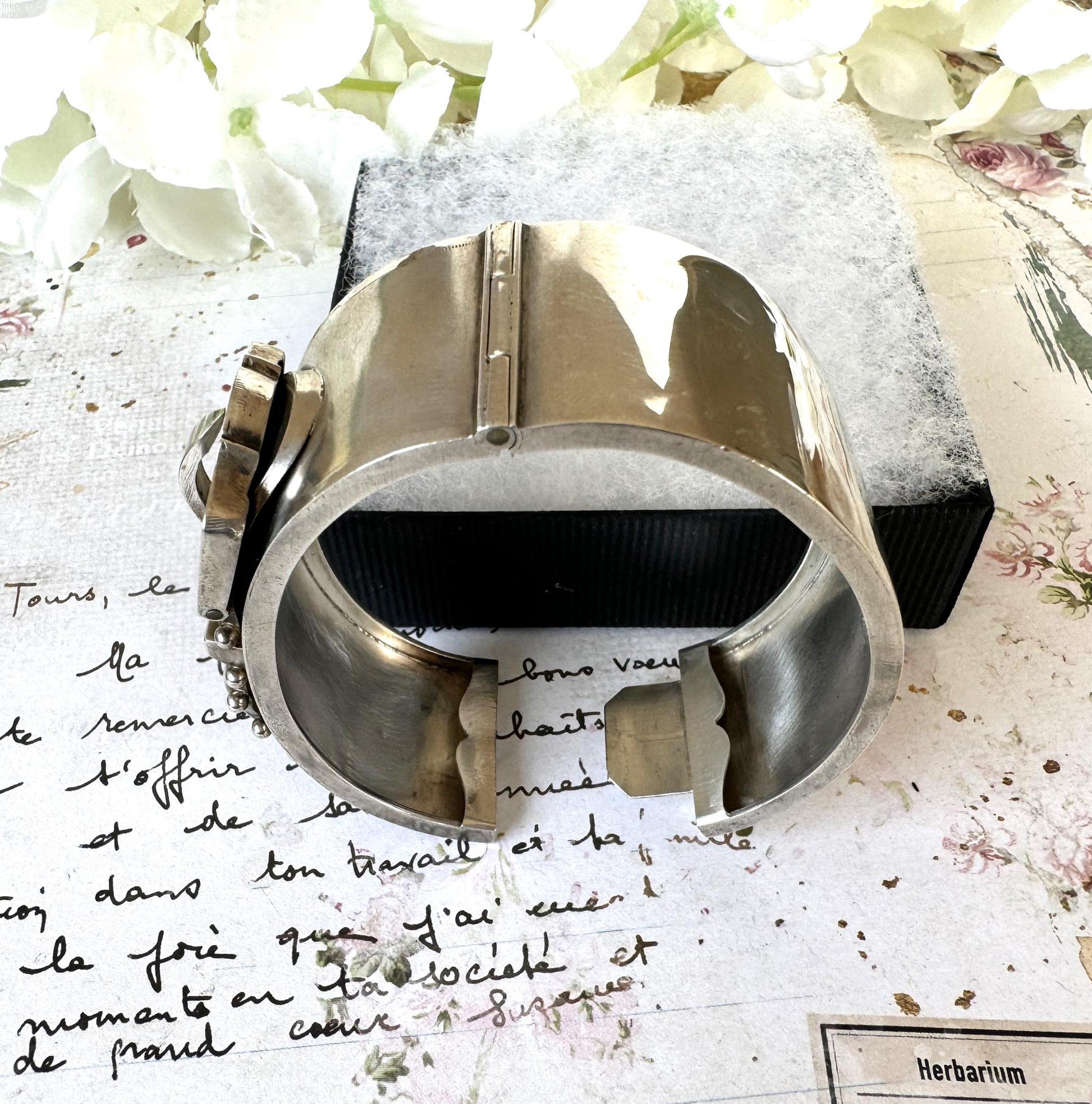 Antique Victorian Silver Wide Belt Buckle Bangle Bracelet. Ornate Chunky Sterling Victorian Cuff Bracelet, 1882 Hallmark. Love Token Jewelry