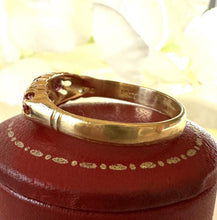 Charger l'image dans la galerie, Antique Victorian 18ct Gold, Rubellite Tourmaline &amp; Diamond 5 Stone Ring
