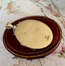 Cargar imagen en el visor de la galería, Antique Victorian Silver &amp; Gold Aesthetic Engraved Locket With Photographs
