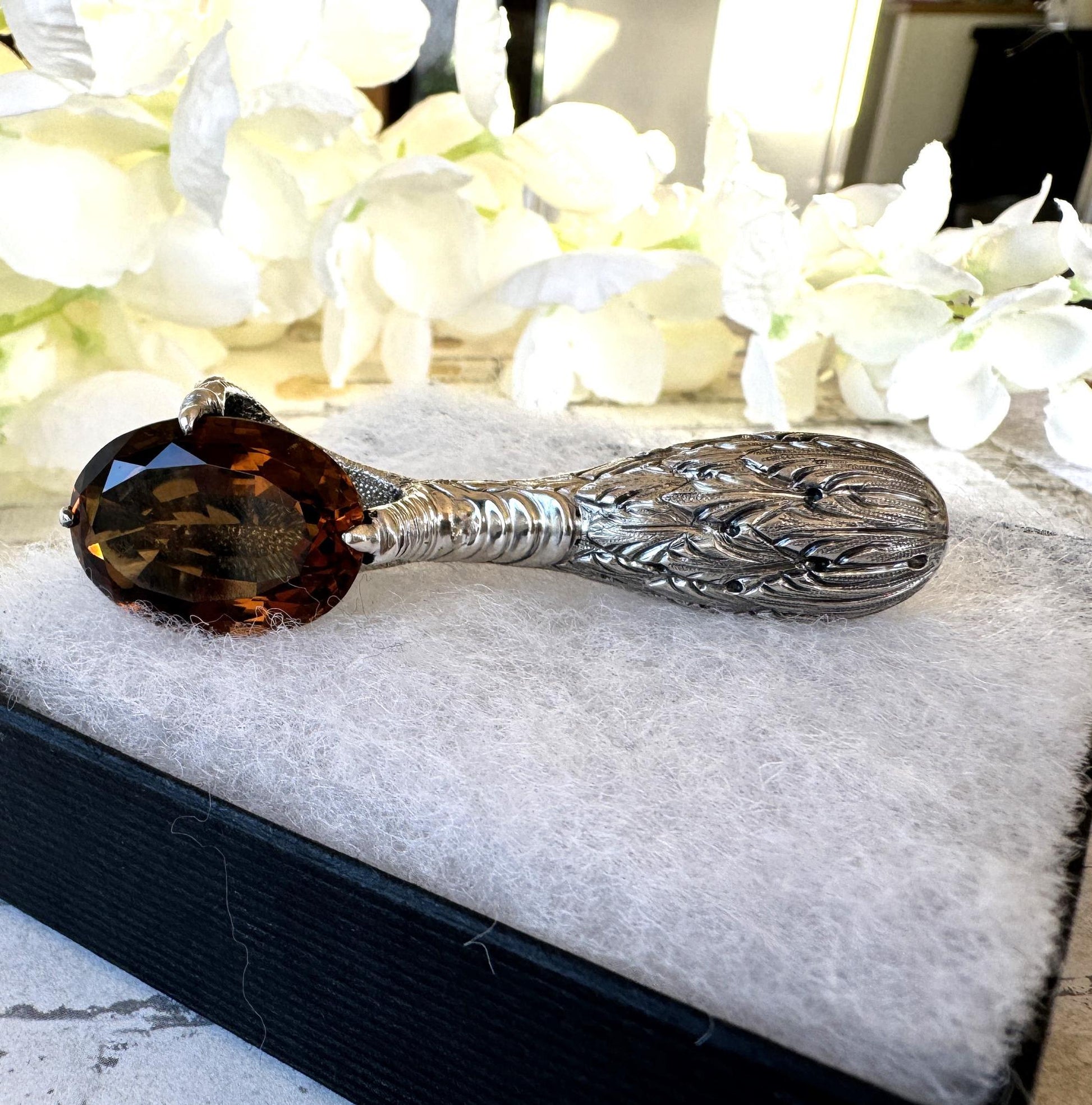 Antique Victorian Scottish Citrine Silver Grouse Claw Kilt Pin. 30ct Golden Brown Cairngorm Citrine Sterling Silver Statement Brooch