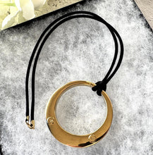 Load image into Gallery viewer, Vintage 14ct Yellow Gold Huge Circle/Donut Pendant Necklace. All Original 1980&#39;s Contemporary Designer Statement Necklace, Made In Israel.
