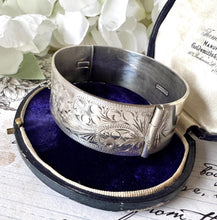 Load image into Gallery viewer, Vintage English Sterling Silver Floral Engraved Bangle Bracelet. Victorian Style Wide Heavy Hinged Bangle, Hallmarked Birmingham 1965
