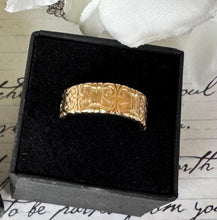 Load image into Gallery viewer, Antique Victorian 9ct Gold Cased Mizpah Band Ring. Love Token, Sweetheart, Betrothal, Alternative Wedding Wide Unisex Band, Size R, US 8-3/4
