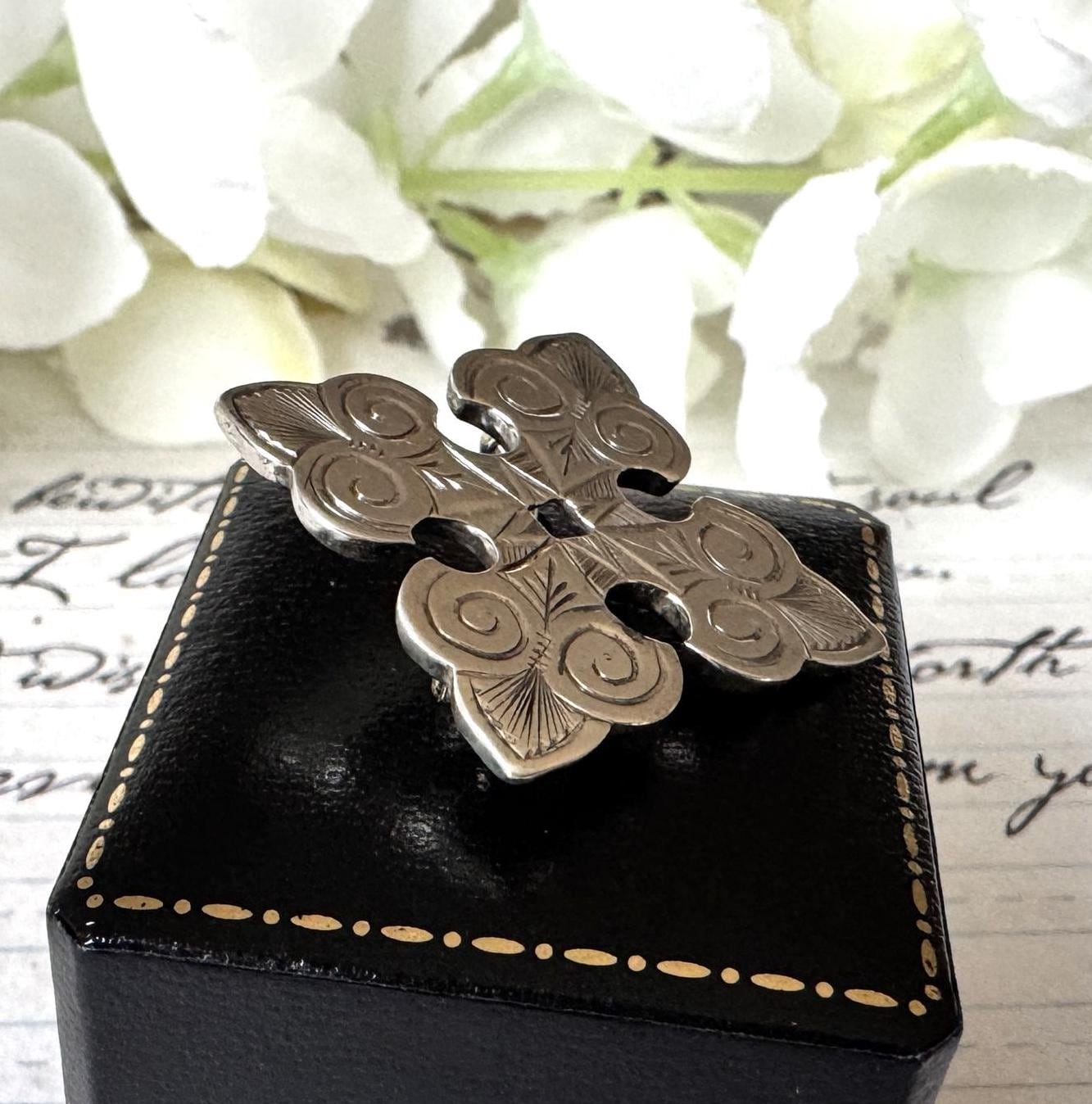 Victorian Sterling Silver Bottony Cross Brooch. Antique Renaissance Engraved Stock/Lapel/Cravat Pin. Small Medieval Heraldic Cross Brooch