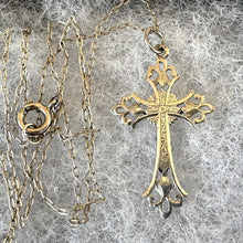 Charger l&#39;image dans la galerie, Antique French Sterling Silver Crucifix Cross Pendant Necklace, Intricate Openwork Silver Cross &amp; Chain. Antique Communion Jewellery Gift
