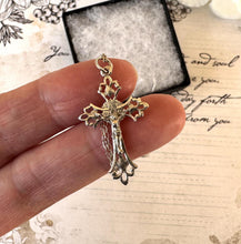 Charger l&#39;image dans la galerie, Antique French Sterling Silver Crucifix Cross Pendant Necklace, Intricate Openwork Silver Cross &amp; Chain. Antique Communion Jewellery Gift
