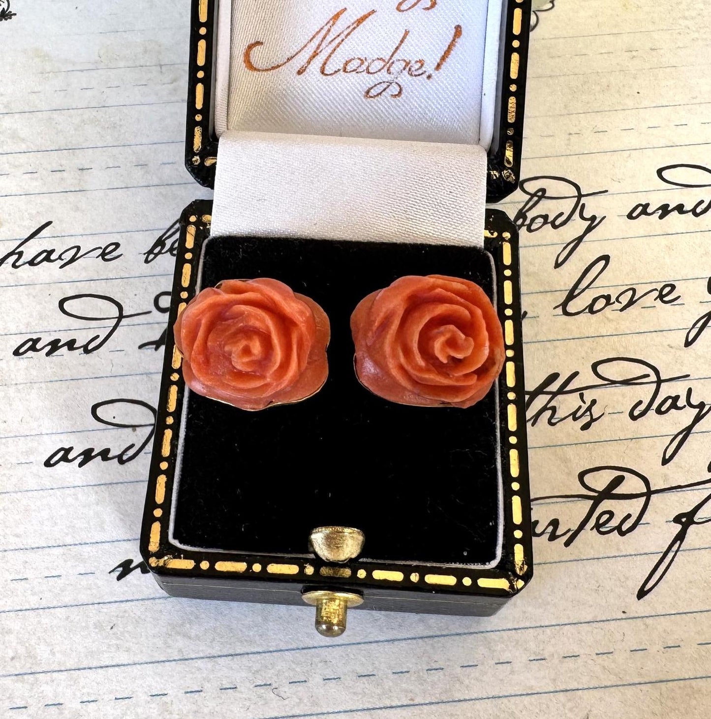 Vintage 18ct Gold Red Coral Carved Rose Earrings