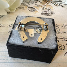 Carica l'immagine nel visualizzatore di Gallery, Victorian Sterling Silver Horseshoe &amp; Whip Brooch
