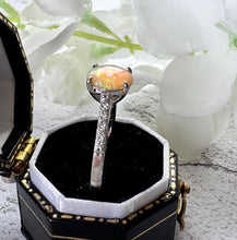 Cargar imagen en el visor de la galería, Vintage 2.0ct Rainbow Opal &amp; CZ Crystal Sterling Silver Solitaire Ring, Size N / 6-3/4
