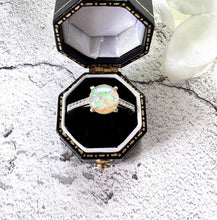 Cargar imagen en el visor de la galería, Vintage 2.0ct Rainbow Opal &amp; CZ Crystal Sterling Silver Solitaire Ring, Size N / 6-3/4
