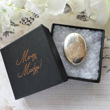 Carica l&#39;immagine nel visualizzatore di Gallery, Antique Victorian Sterling Silver Lily-of-the-Valley Locket Brooch. Oval Aesthetic Engraved 2-Photo Locket Brooch/Lapel Pin
