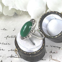 Cargar imagen en el visor de la galería, Art Deco Apple Green Chrysoprase Cabochon Silver Ring. Antique 1930&#39;s Silver Marcasite Gemstone Ring. Statement Cocktail Ring Size L,5-3/4
