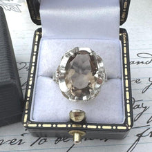 Lade das Bild in den Galerie-Viewer, Vintage Sterling Silver Smoky Quartz Solitaire Cocktail Ring, Dated 1977. Bold 3.50ct Cairngorm Topaz Gemstone Statement Ring, Size L/5.75
