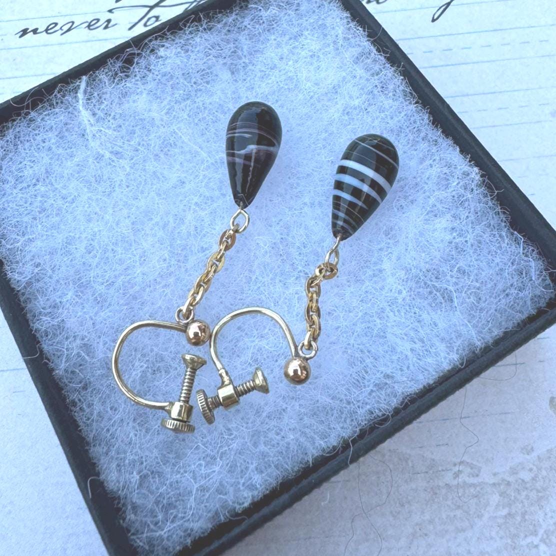 Antique Victorian Scottish Banded Agate Rolled Gold Screw-Back Earrings. Bulls-Eye Agate Long Drop Earrings. Antique Screw Back Earrings