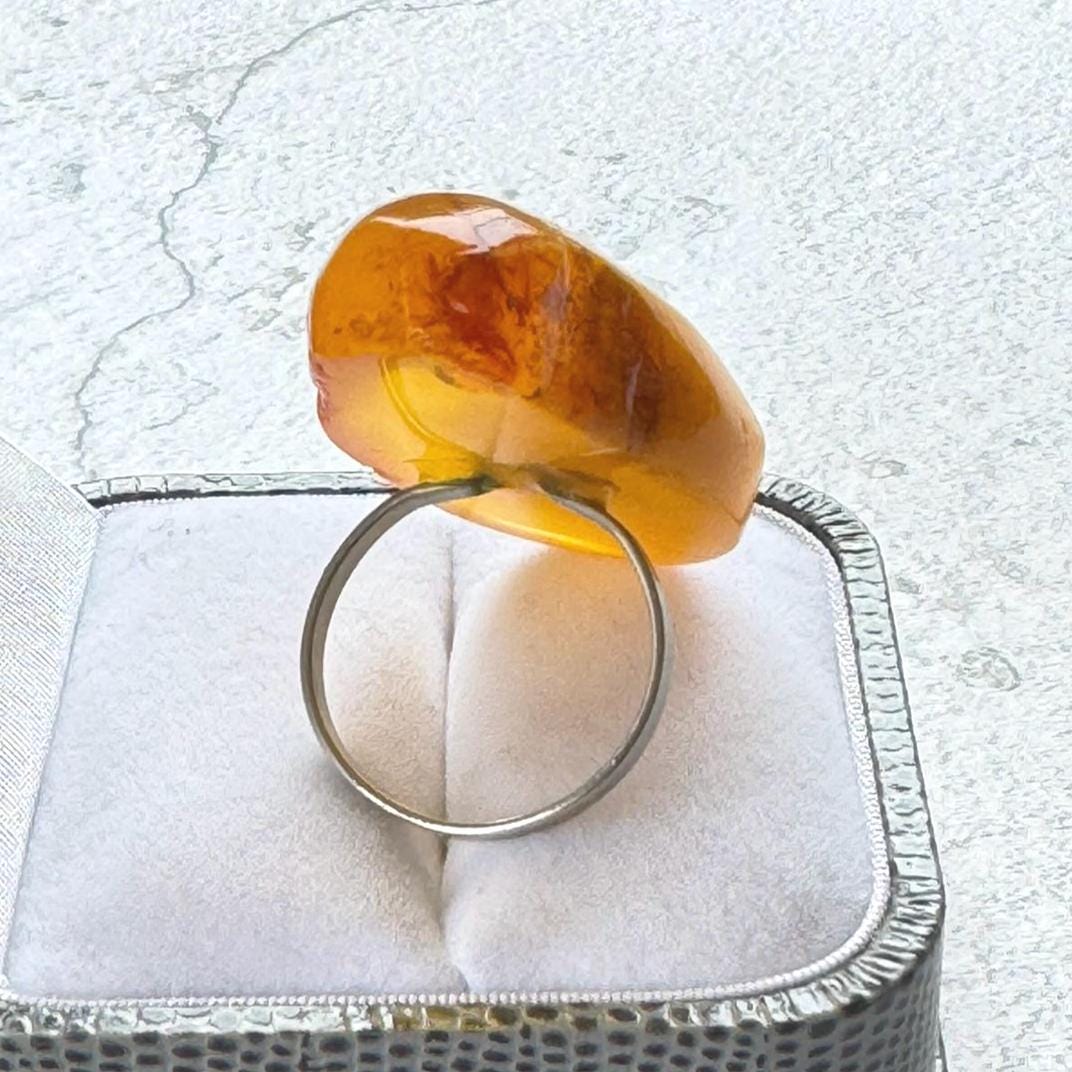 Vintage 1980's Huge 30ct Natural Butterscotch Baltic Amber Statement Ring