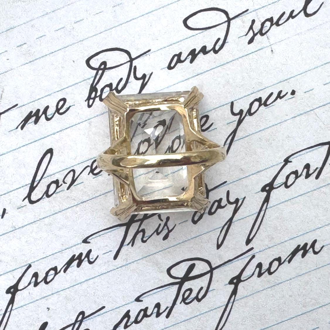 Vintage 9ct Gold 24ct Emerald Cut Rock Crystal Ring