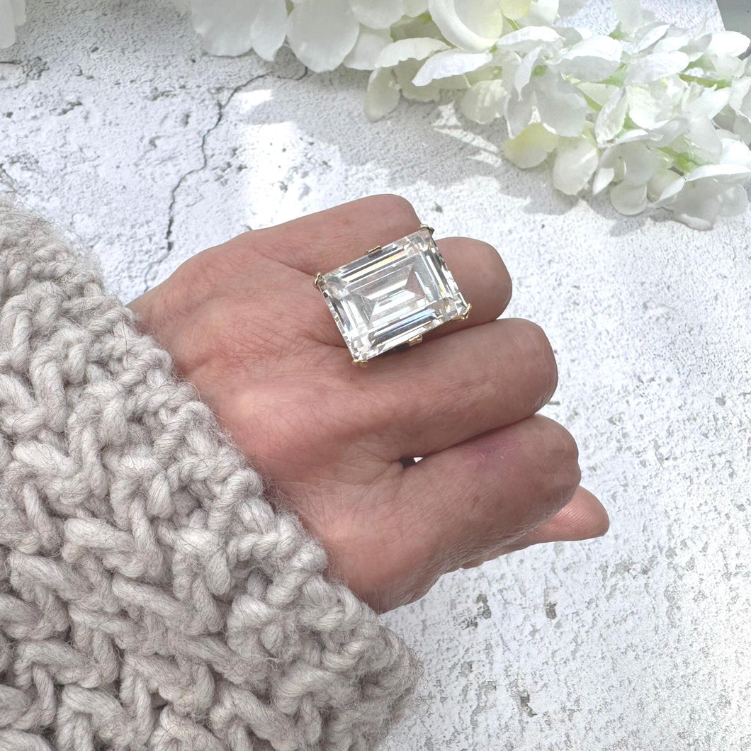 Vintage 9ct Gold 24ct Emerald Cut Rock Crystal Ring