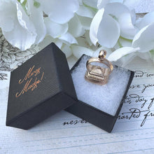 Cargar imagen en el visor de la galería, Antique Georgian 9ct Gold-Cased Intaglio Seal Fob Pendant. Yellow Gold Carved Carnelian Wax Seal Pendant/Charm. &quot;RW&quot; Monogram Intaglio Fob
