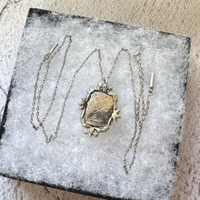 Lade das Bild in den Galerie-Viewer, Antique Georgian Bristol Blue Glass &amp; Paste Diamond Pendant Necklace
