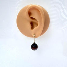 Carica l&#39;immagine nel visualizzatore di Gallery, Antique Art Deco 9ct Gold Scottish Bulls Eye Agate Drop Earrings. Vintage 1920&#39;s Banded Natural Onyx Round Orb Earrings For Pierced Ears
