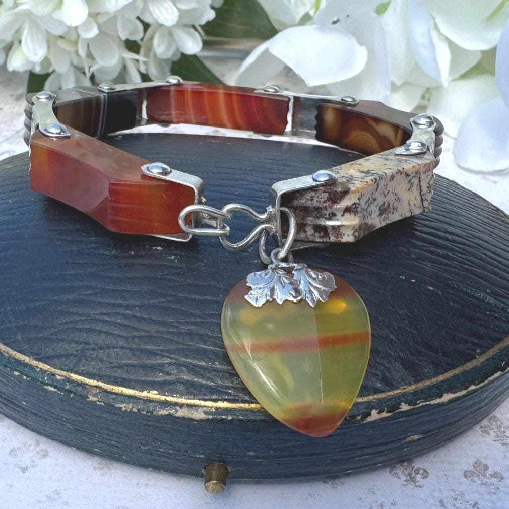Antique Victorian Scottish Agate Sterling Silver Bracelet With Carved Heart Charm. Victorian Scottish Pebble Mixed Agate Jewellery