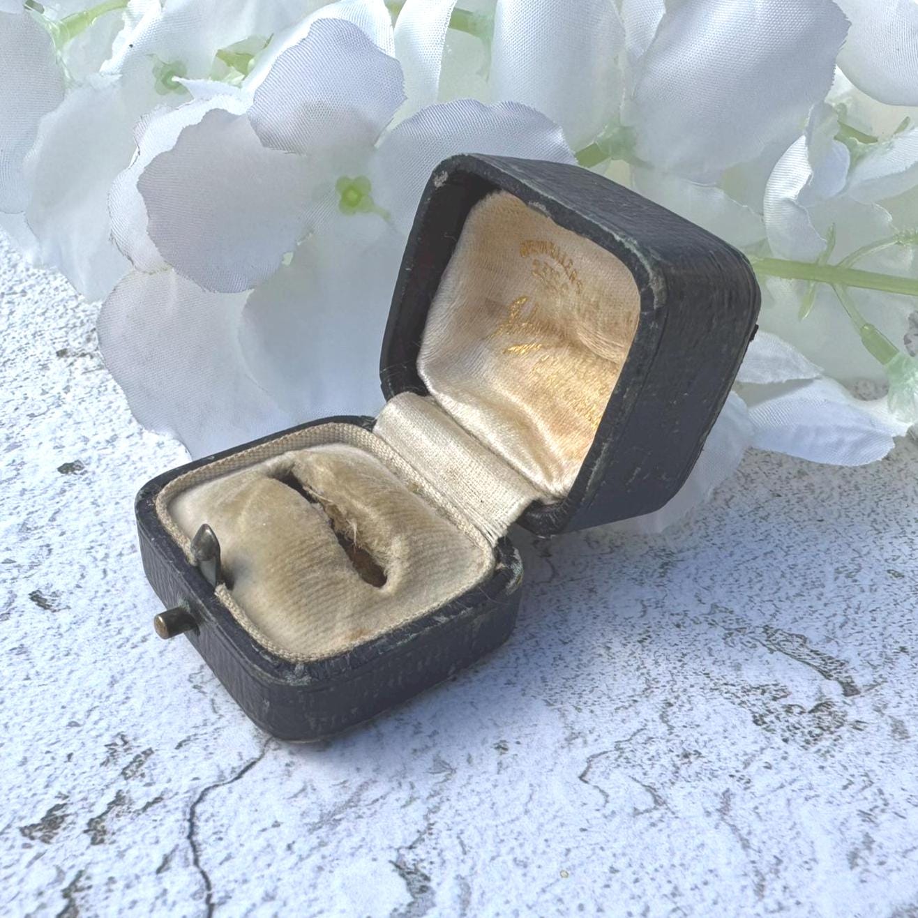 Antique Dark Blue Ring Box. English Jewellery Retailers Ring Box for Display Collection Gift or Engagement
