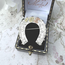 Cargar imagen en el visor de la galería, Victorian Large Silver &amp; Gold Lucky Horseshoe Brooch, Birmingham 1880. Antique Aesthetic Engraved Sweetheart Brooch/Lapel/Cravat/Stock Pin
