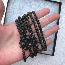 Charger l&#39;image dans la galerie, Antique Art Deco 63&quot;/160cm Long French Jet Flapper Necklace. Black &amp; Bronze Faceted Glass Bead Statement Necklace. Extra Long 1920&#39;s Sautoir
