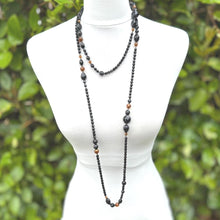 Charger l&#39;image dans la galerie, Antique Art Deco 63&quot;/160cm Long French Jet Flapper Necklace. Black &amp; Bronze Faceted Glass Bead Statement Necklace. Extra Long 1920&#39;s Sautoir
