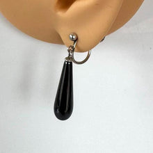 Carica l&#39;immagine nel visualizzatore di Gallery, Antique Art Deco Black Spinel Sterling Silver Torpedo Earrings. Black Gemstone Teardrop Earrings. Vintage 1930s Screw-Back Drop Earrings
