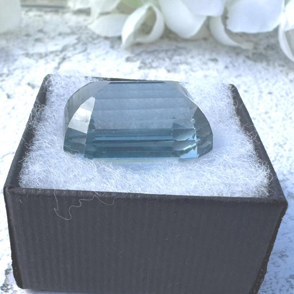 Exceptional 72.92ct London Blue Topaz, Emerald Cut Large Loose Gemstone, Vintage 1970s