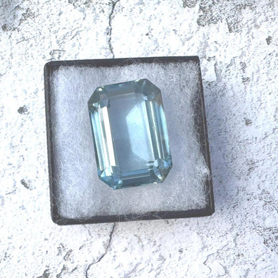 Emerald Cut Blue Topaz London Loose Gemstone 72.92cts (25.9x18.3mm). Large Rectangular Natural Blue Faceted Gemstone For Jewellery Making