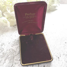 Charger l&#39;image dans la galerie, Vintage Parker 5th Ave. New York Maroon Velvet Fitted Pocket Watch Jewellery Box. Timed by Western Union Naval Observatory Time Art Deco Box
